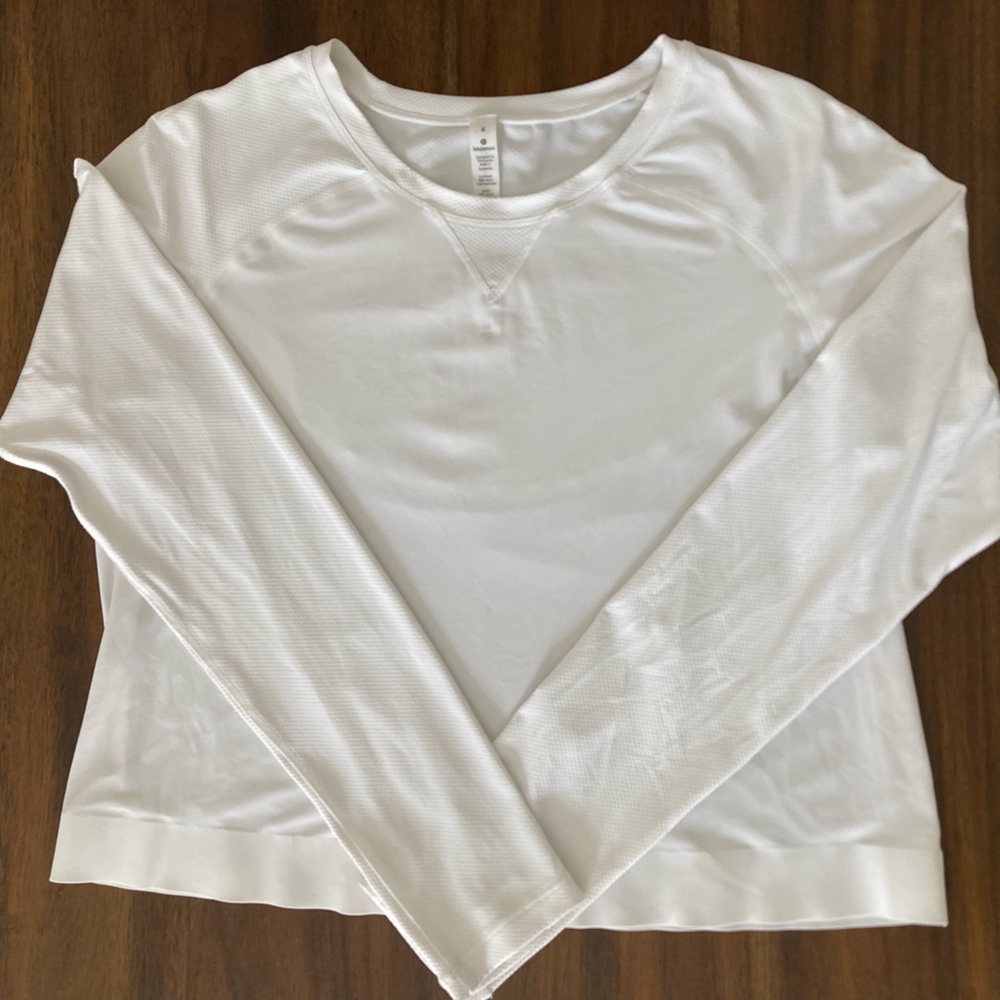 🫧 Lululemon White Long Sleeve Top